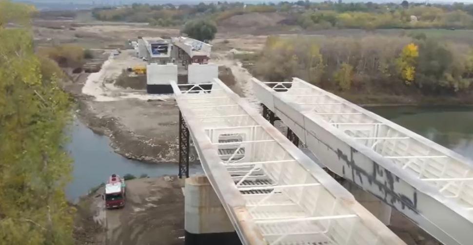 Lucrările la podul peste Prut avansează. Construcția care leagă România de Republica Moldova a ajuns la un stadiu de execuție de 56% 1112640