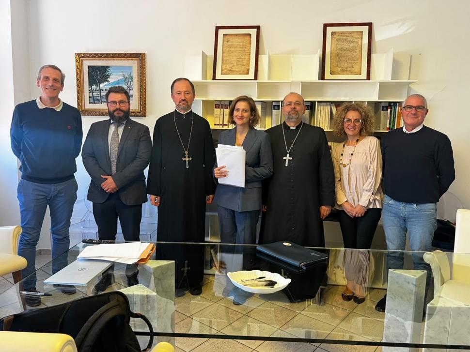 Românii din Toscana au cumpărat în Lucca o biserică veche de cel puțin 600 de ani, monument istoric protejat în Italia 1112488