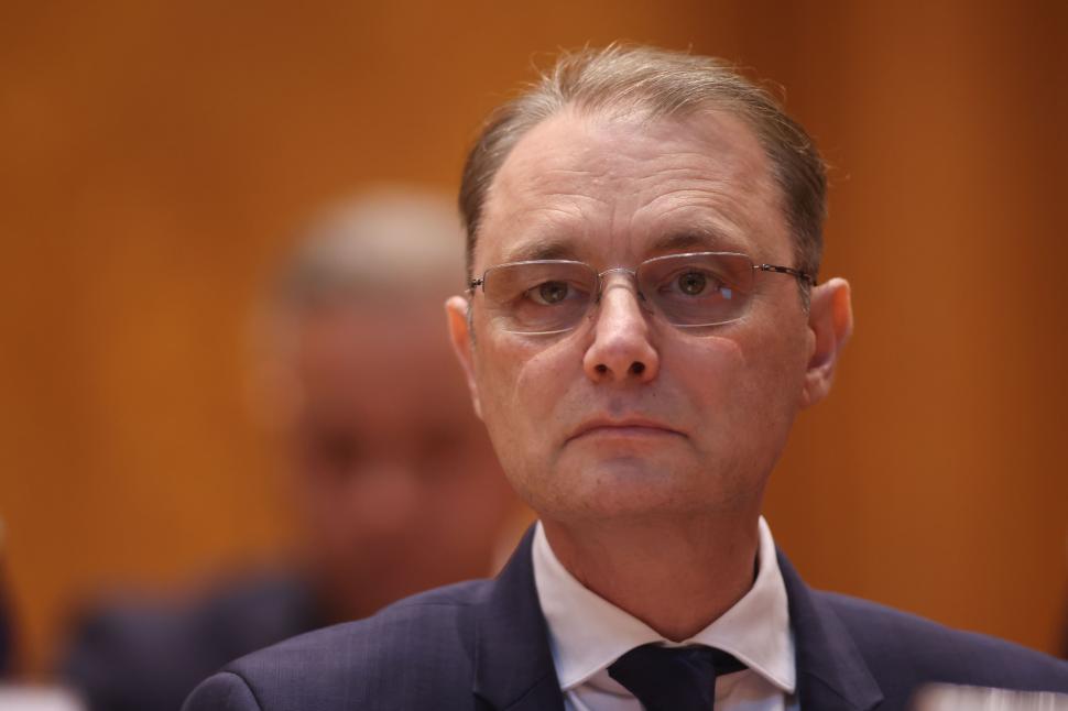 Învestirea Guvernului Niculescu, în imagini. Ce nu s-a văzut la televizor 1112714