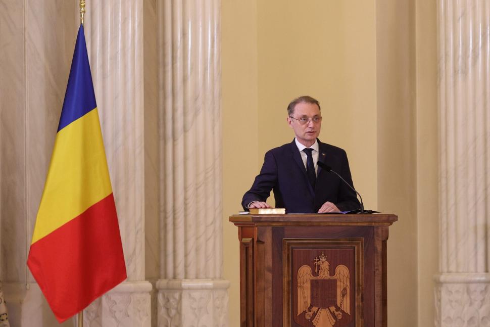 Învestirea Guvernului Niculescu, în imagini. Ce nu s-a văzut la televizor 1112729