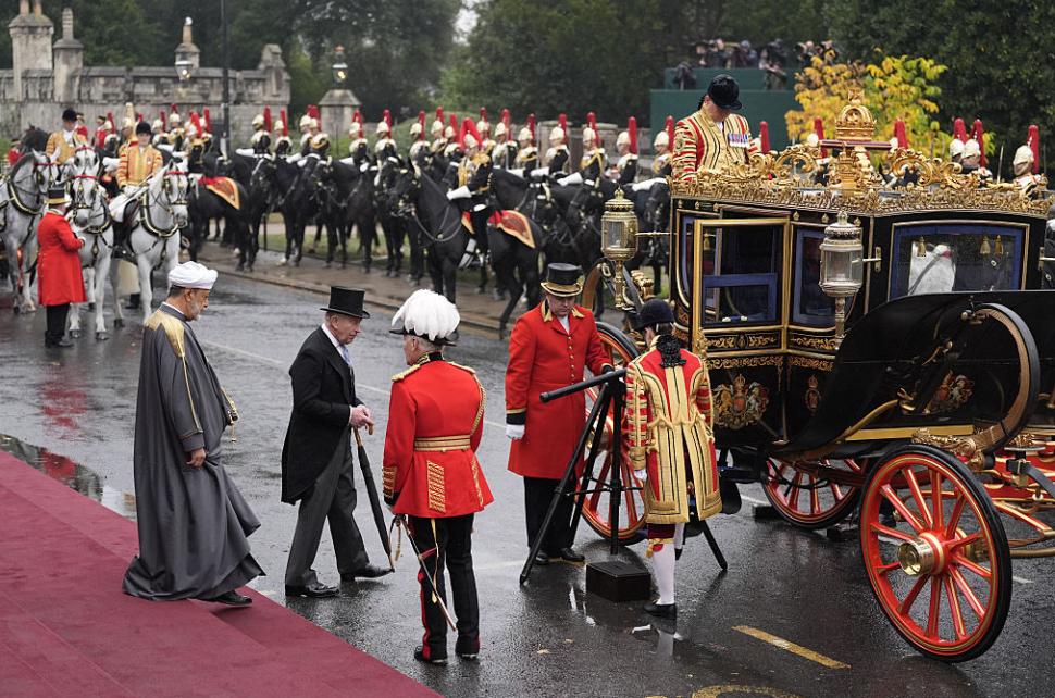 Imagini spectaculoase. Regele Charles a organizat un banchet fastuos pentru sultanul Omanului la Castelul Windsor și a vorbit în arabă 1112864