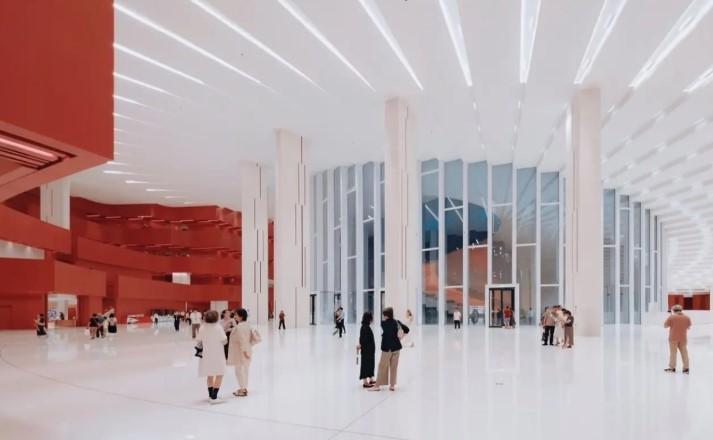 Scara care arată ca un evantai uriaș și pare că sfidează gravitația. Construcția spectaculoasă inaugurată la Shanghai 1113496
