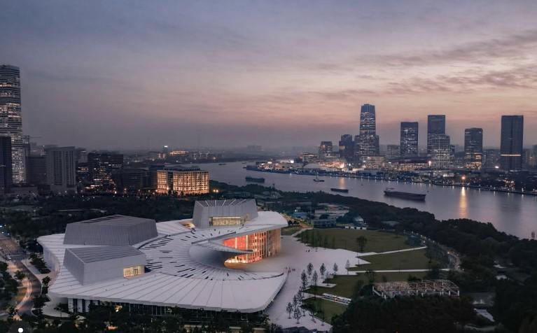 Scara care arată ca un evantai uriaș și pare că sfidează gravitația. Construcția spectaculoasă inaugurată la Shanghai 1113501