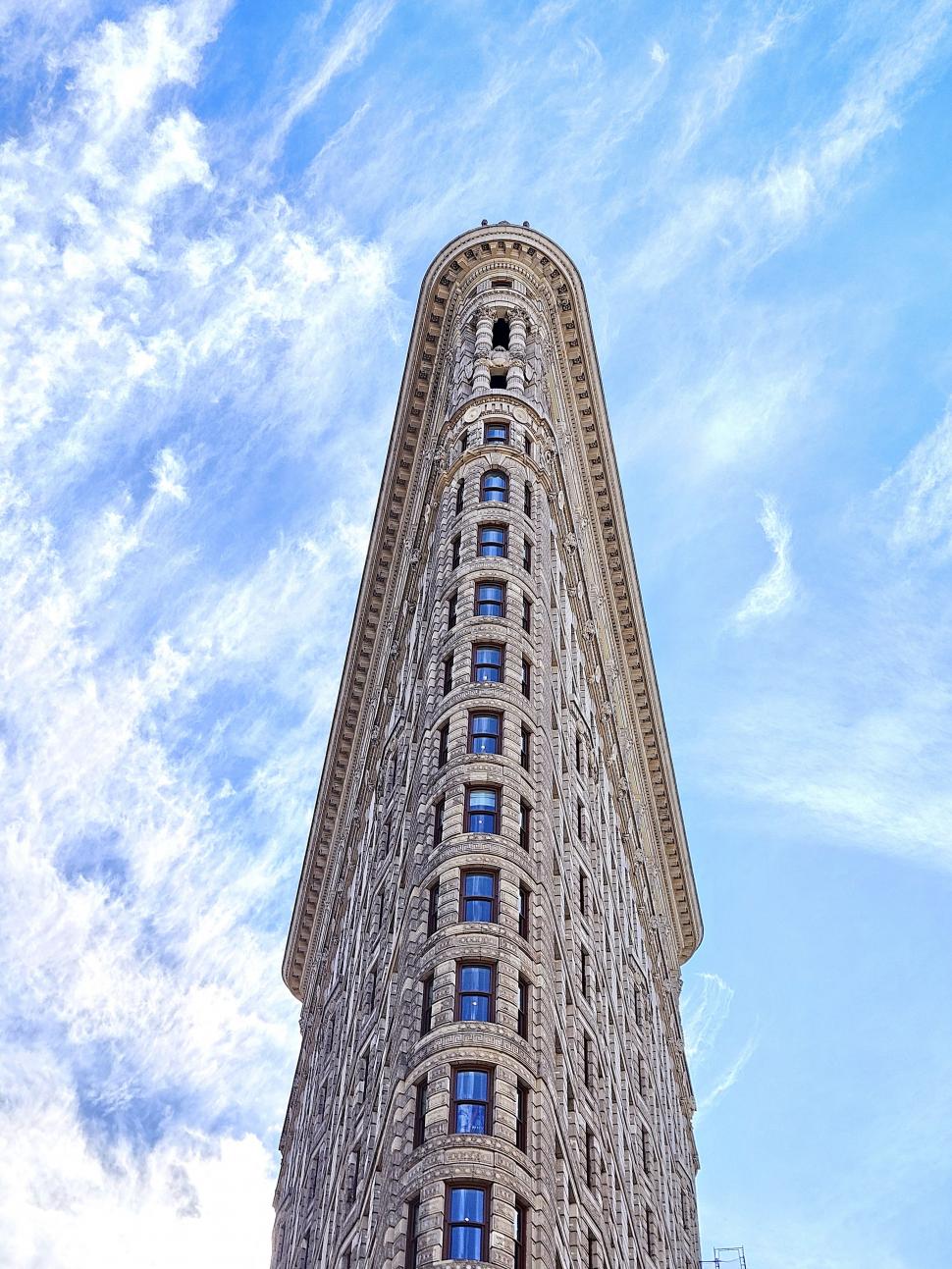 Clădirea „fier de călcat” din New York e ca nouă, după 7 ani de renovări. Cum arată azi blocul: Apartamentele costă și 50.000.000 de $ 1114101