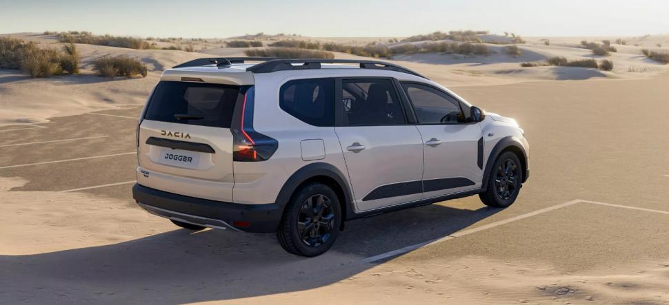 Dacia Jogger a fost aleasă cea mai bună mașină pentru familiile mari. Britanicii o recomandă pentru achiziţia la "mâna a doua" 1114263