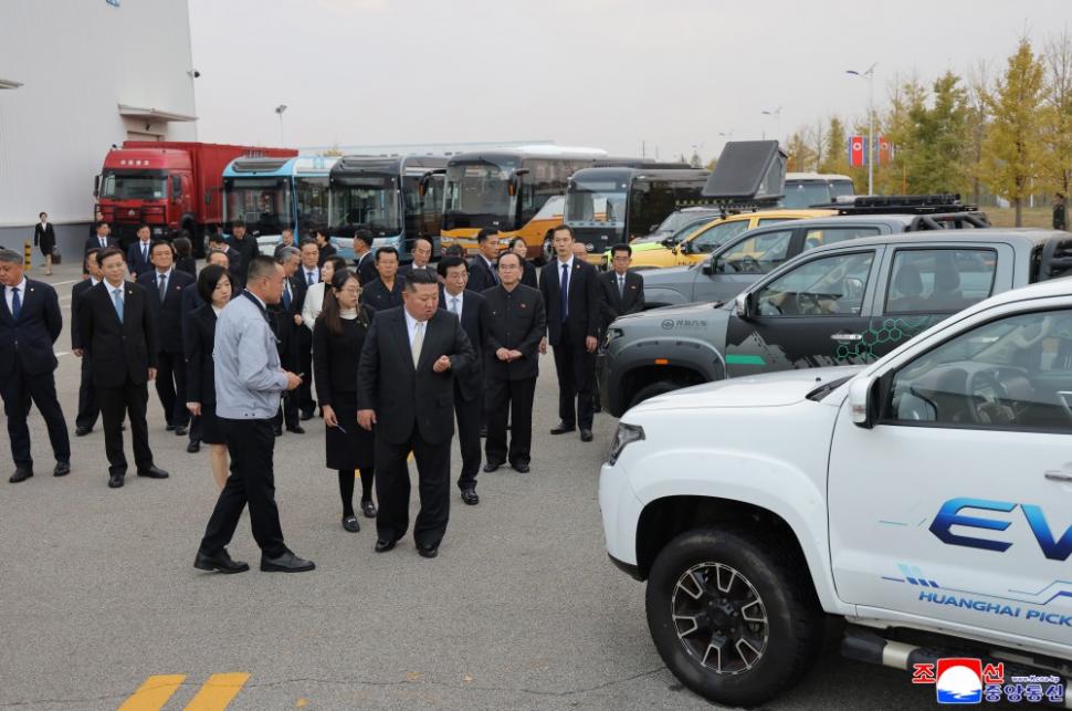 Kim Jong Un s-a dus sâmbătă în China, dar de data asta nu el a atras atenția, ci ministra lui de externe. Ce s-a văzut în fotografii 1114192
