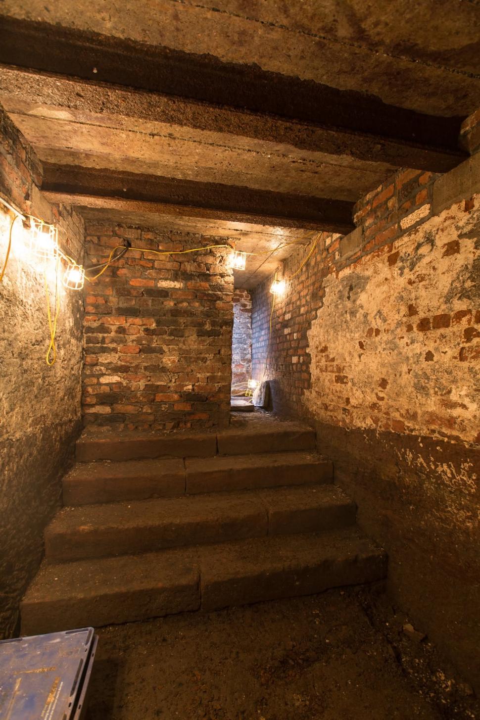 O rețea uriașă de tuneluri vechi de secole stă ascunsă sub Liverpool. După zeci de ani de la descoperire, misterul ei a fost deslușit 1114459