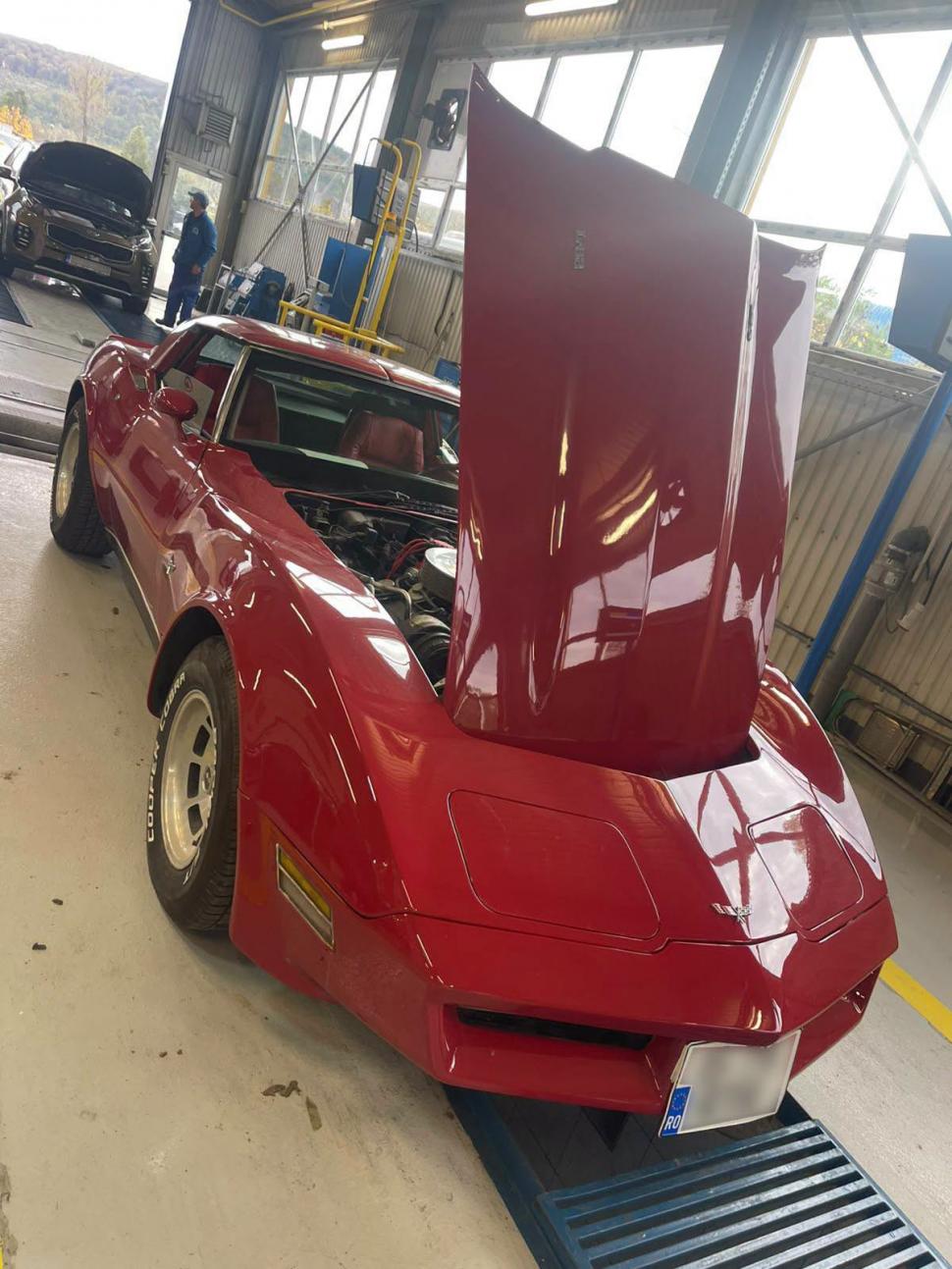 Un superb Chevrolet Corvette din 1979 s-a prezentat la RAR Iași. "O sportivă americană pur-sânge, pare că nu va îmbătrâni niciodată" 1114527