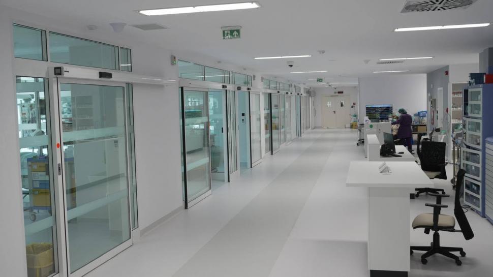 Cum arată spitalul inaugurat de SRI la Balotești. Are 14 săli de operație moderne şi 520 de paturi pentru pacienți 1115114
