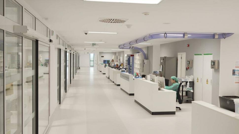 Cum arată spitalul inaugurat de SRI la Balotești. Are 14 săli de operație moderne şi 520 de paturi pentru pacienți 1115117