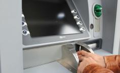 Decizie fără precedent a Guvernului. Ce se întâmplă cu conturile de salarii ale românilor