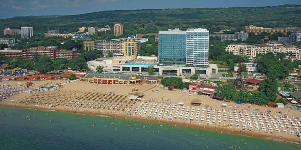 Litoral-Nisipurile-de-Aur-Family-Travel