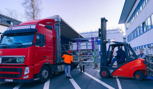 Un medic din Botoşani, stabilit în Germania, a trimis 300 de paturi în România