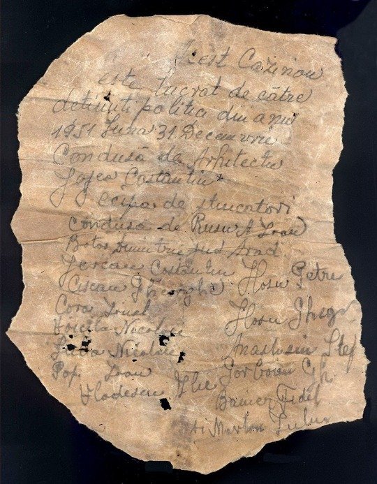 Scrisoare zidită în Cazinoul din Constanța în anii '50, găsită în timpul lucrărilor de reabilitare