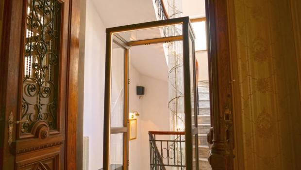 Poarta dezinfectantă, soluția pentru școli, spitale sau companii