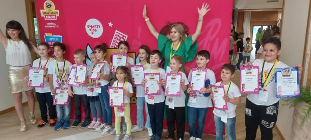 Medalii şi premii pentru elevii români la Olimpiada de Aritmetică Mentală din Bulgaria