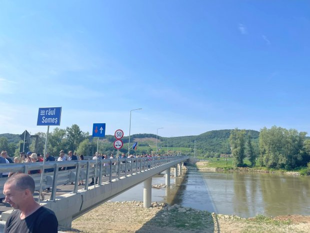 Lucian Bode: "Podul rutier peste râul Someș de la Turbuța a fost finalizat!"