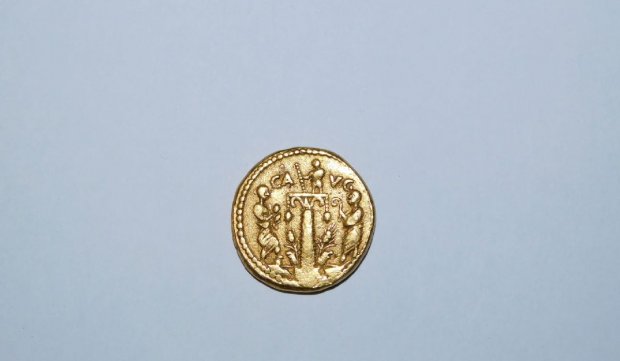 O monedă de aur romană, găsită în Transilvania, dovedeşte că un împărat roman a existat cu adevărat