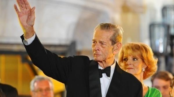 regele mihai a murit comunicatul care anunta decesul majestatii sale