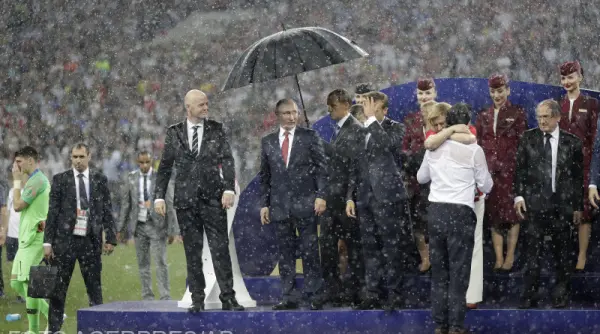 gestul incredibil surprins in timpul festivitatii de premiere de la cupa mondiala video