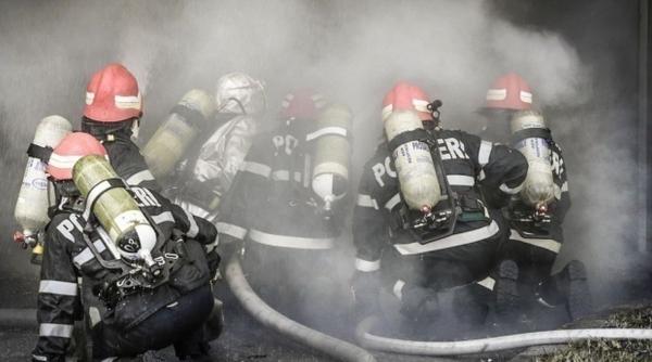 fabrica din alba care a ars cinci zile avea peste 200 de detectoare de fum pompierii explica ce s a