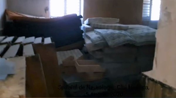 Imagini cu puternic impact emoțional din spitalul din Cluj: ”Colcăie șobolanii. Acele saltele mizere, infectate, sunt acolo de ani de zile, gunoiul și mucegaiul au peste 100 de ani