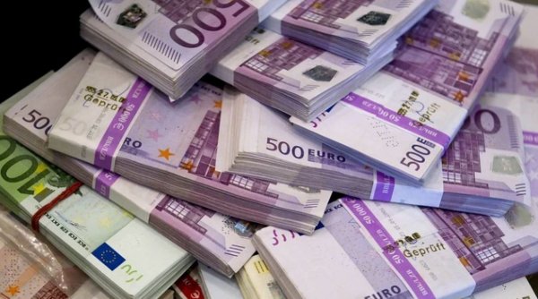 Veste uriașă pentru români! Se dau 2.000 de euro de la stat - iată cine se încadrează! 