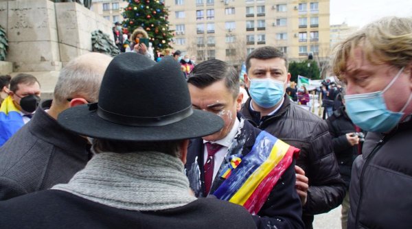 Bărbatul care l-a stropit cu iaurt pe primarul Iașiului, Mihai Chirica, clipe dificile. Ce se întâmplă acum cu el 