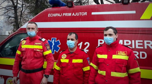 Surpriză pentru un echipaj SMURD format doar din bărbați! O tânără a născut în ambulanța lor, între Roșiorii de Vede și Alexandria