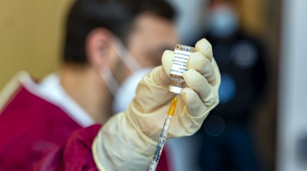 Pfizer a anunțat oficial că o a treia doză de vaccin va fi necesară în termen de 12 luni de la rapel
