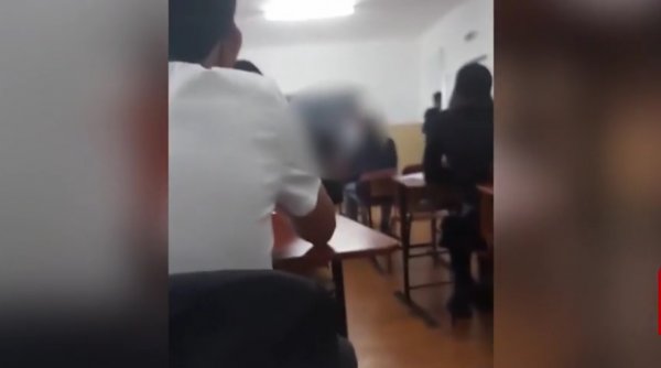 Directoarea unui liceu din Oltenița care a pălmuit mai mulți elevi în fața clasei va fi destituită din funcție