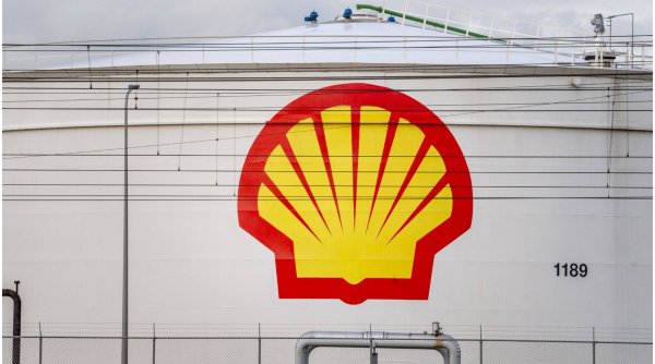 Gigantul petrolier Shell trebuie să-şi reducă drastic emisiile de CO2, a decis o instanţă din Olanda