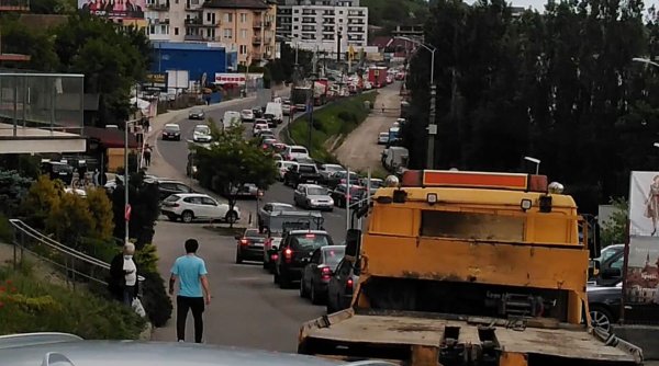 O femeie din Cluj-Napoca a parcurs 5 kilometri în 3 ore, din cauza blocajului provocat de repararea unui pod: ”Din Londra ajungeam mai repede. Şi din Paris” 