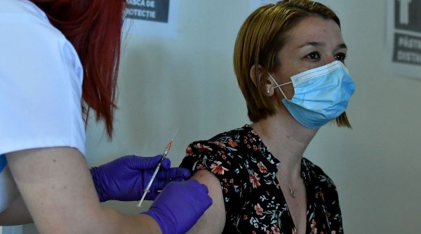 Puţin peste 25.000 de români s-au vaccinat împotriva COVID-19 în ultimele 24 de ore