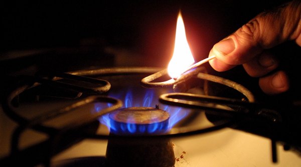 Doi furnizori de gaze din România, amendați și obligați de ANRE să plătească penalități clienților