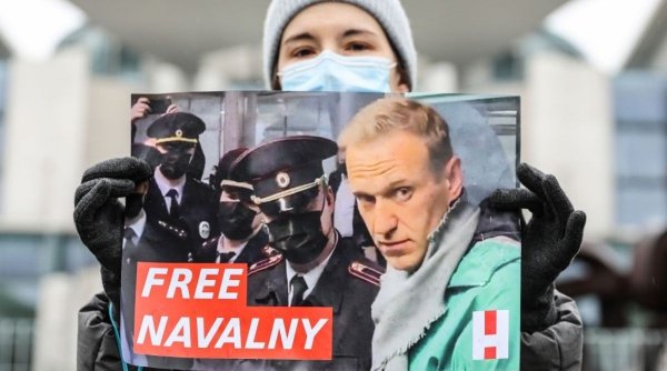 Navalnîi, după ce i-au fost închise site-urile înainte de alegeri: „Hai să le tragem o mamă de bătaie”