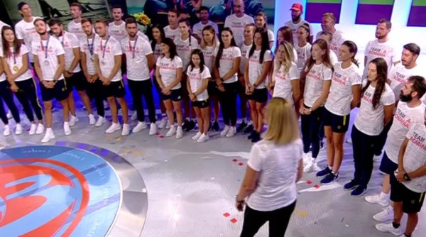 Lotul olimpic de canotaj, medaliat la Tokyo, în platoul Antena 3. Elisabeta Lipă: ”Performanța cere multe sacrificii, nu numai din partea sportivului”