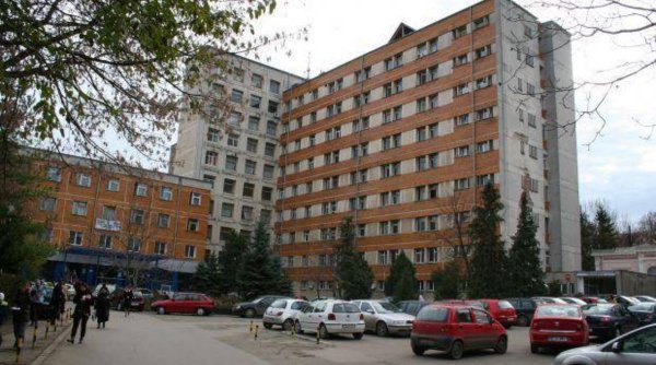 Probleme grave descoperite la Spitalul Județean Botoșani, după un control. Pacienţii erau conectaţi la aparate de oxigen în apropierea lumânărilor și brichetelor