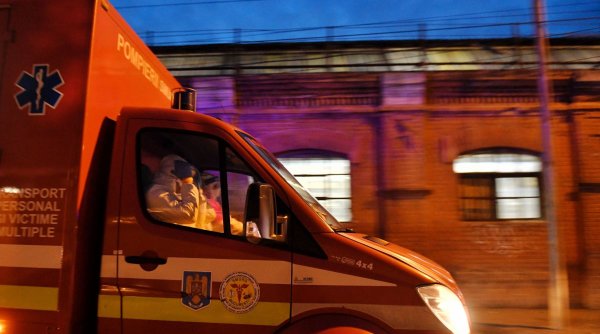 O femeie din Alba a născut prematur, în autospeciala SMURD, în drum spre spital. Bebelușul este sănătos