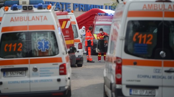 Ambulanțe MApN puse, în premieră, la dispoziția Serviciului de Ambulanță București-Ilfov, copleșit de cazurile COVID-19