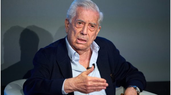 Mario Vargas Llosa a fost ales membru al Academiei Franceze