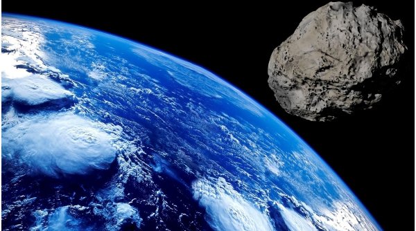 Cinci asteroizi imenși vor trece pe lângă Pământ în luna decembrie. Unul dintre ei este catalogat de NASA ca fiind 
