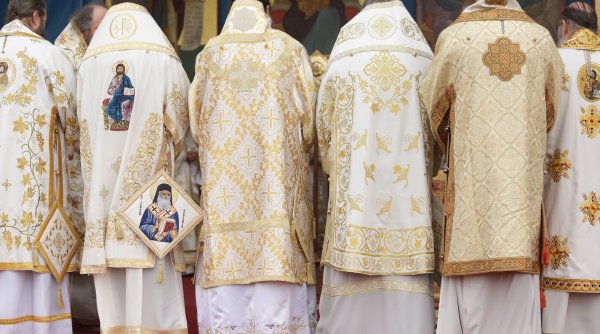 Patriarhia Română, despre certificatul COVID: ”Participarea la slujbe răspunde unei nevoi esențiale”