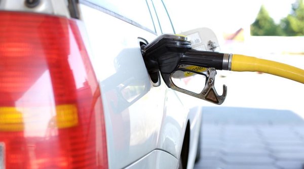 Prețul benzinei și al motorinei în România, astăzi, 19 mai 2022. Cu cât s-a scumpit un litru de carburant