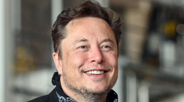 Elon Musk a furnizat Ucrainei echipamente de comunicații prin satelit Starlink