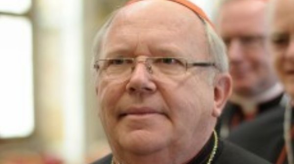 Un cardinal francez recunoaşte un vechi abuz asupra unei minore 