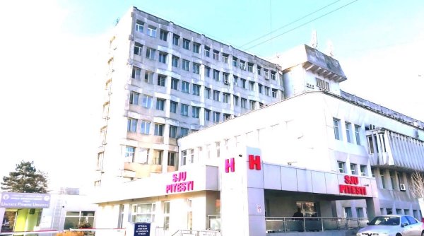 Medic de la SJU Pitești, reținut pentru șpagă. Ar fi luat bani de la cel puțin 20 de pacienți