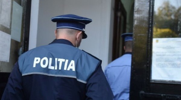 Polițist din Maramureş, arestat după ce a incendiat mașina unui bărbat care îi datora bani
