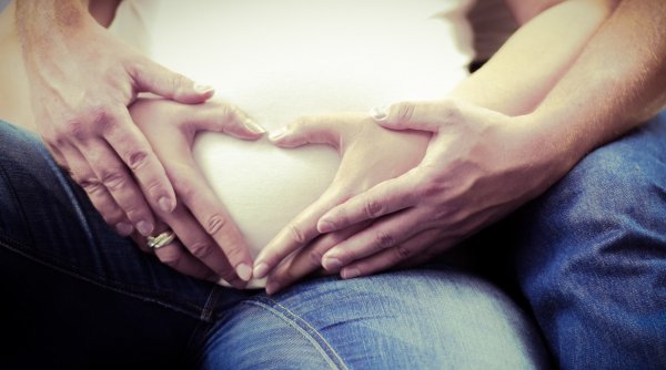 Speranţă pentru cuplurile din România care se luptă cu infertilitatea | Cum se pot deconta procedurile de fertilizare in vitro