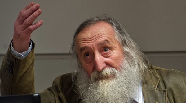 A murit poetul şi traducătorul Adam Puslojic. S-a stins în ultimele ore ale anului 2022